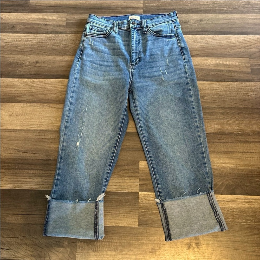 Sneak Peek Light Wash Women's Jeans size 28